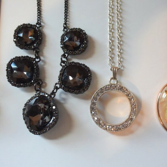 10 Fashion Necklaces No Duplicates LIKE NEW - Picture 6 of 9